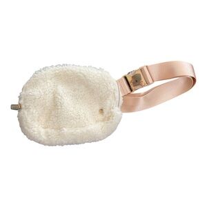 NWOT Wantable Faux Sherpa Belt Bag with Adjustable Pink Strap